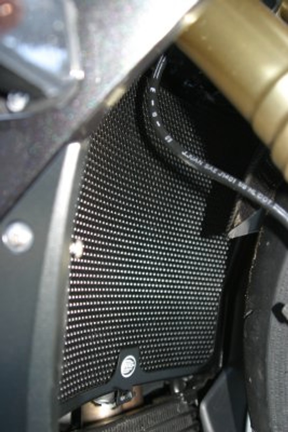 R&G Racing Radiator Guard for the Suzuki B-King '06-'16 / Hayabusa '08-'22 R&G Racing Radiator Guard for the Suzuki B-King '06-'16 / Hayabusa '08-'22